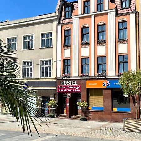 Hostel Kamienica Rynek 7 Катовице Екстериор снимка