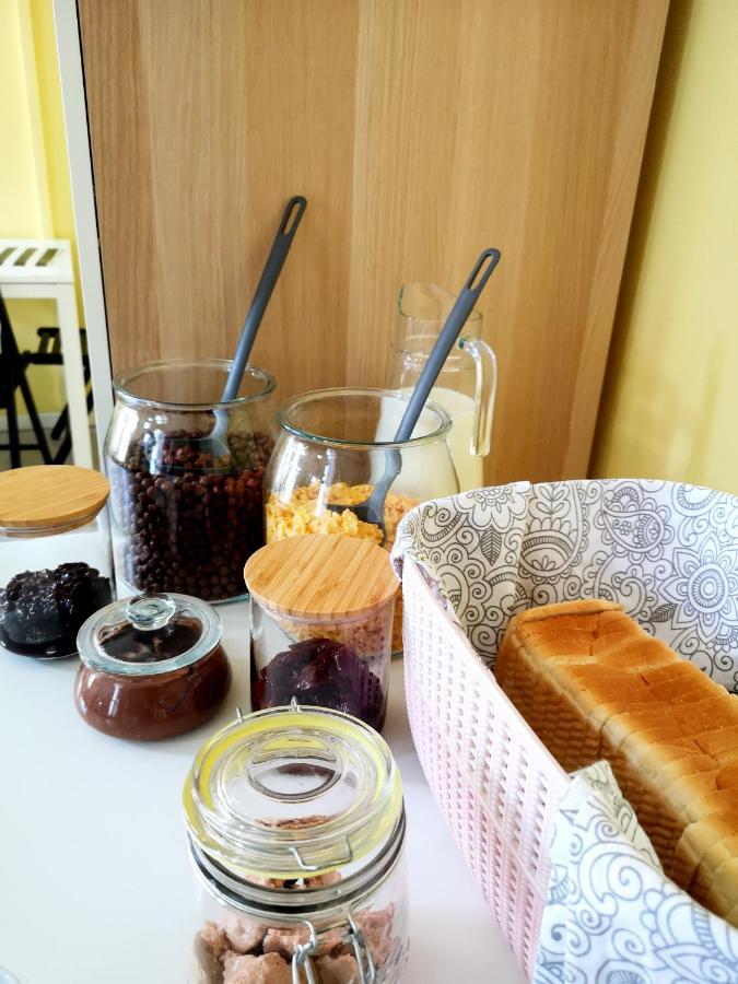 Hostel Kamienica Rynek 7 Катовице Екстериор снимка