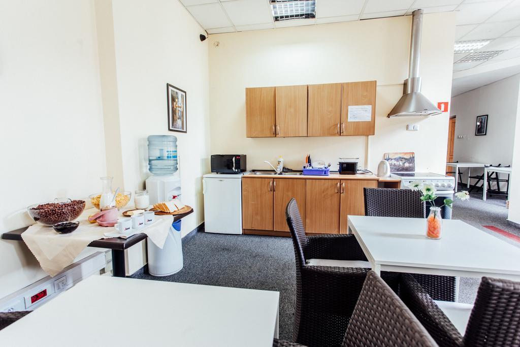 Hostel Kamienica Rynek 7 Катовице Екстериор снимка