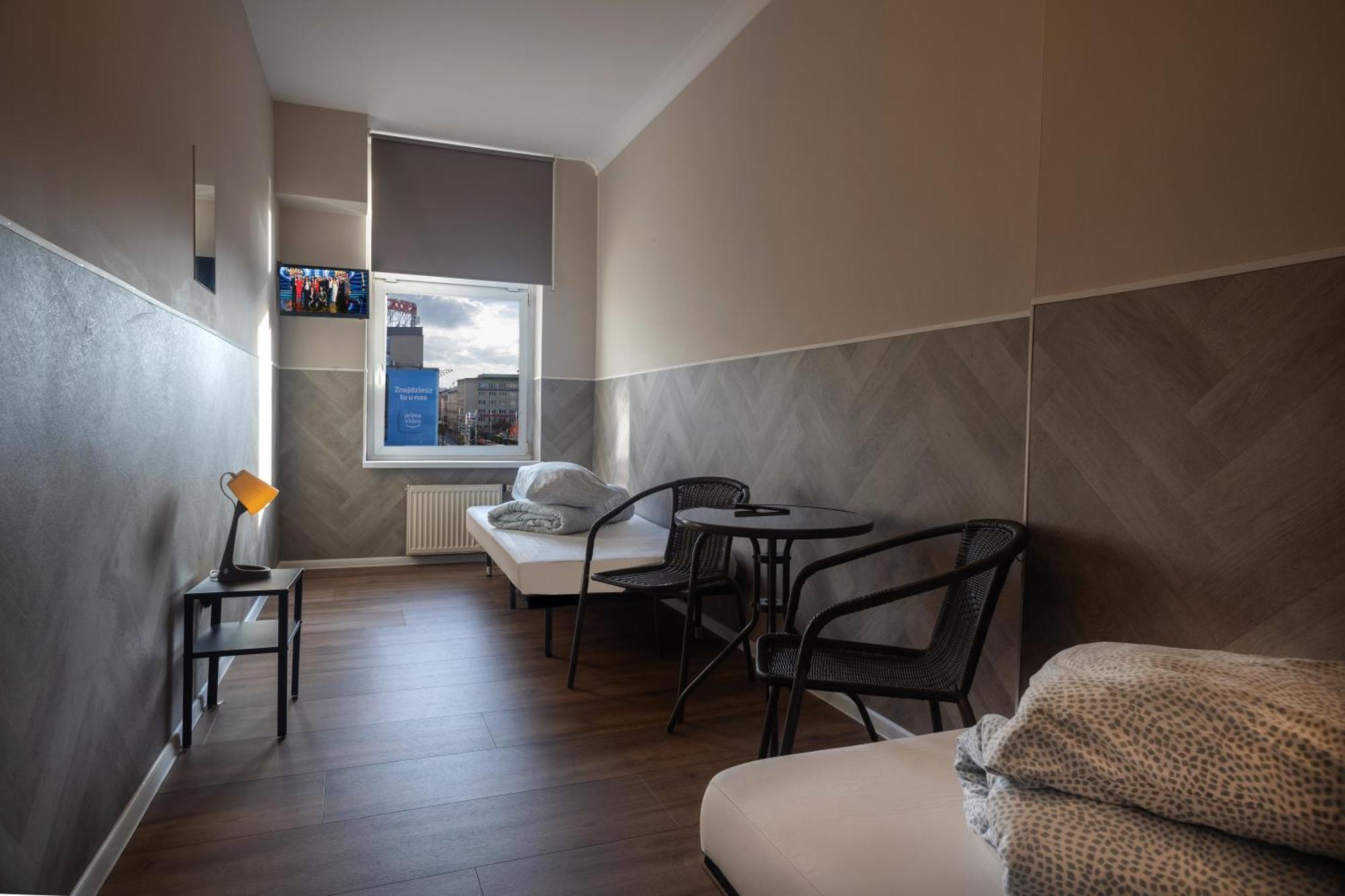Hostel Kamienica Rynek 7 Катовице Екстериор снимка