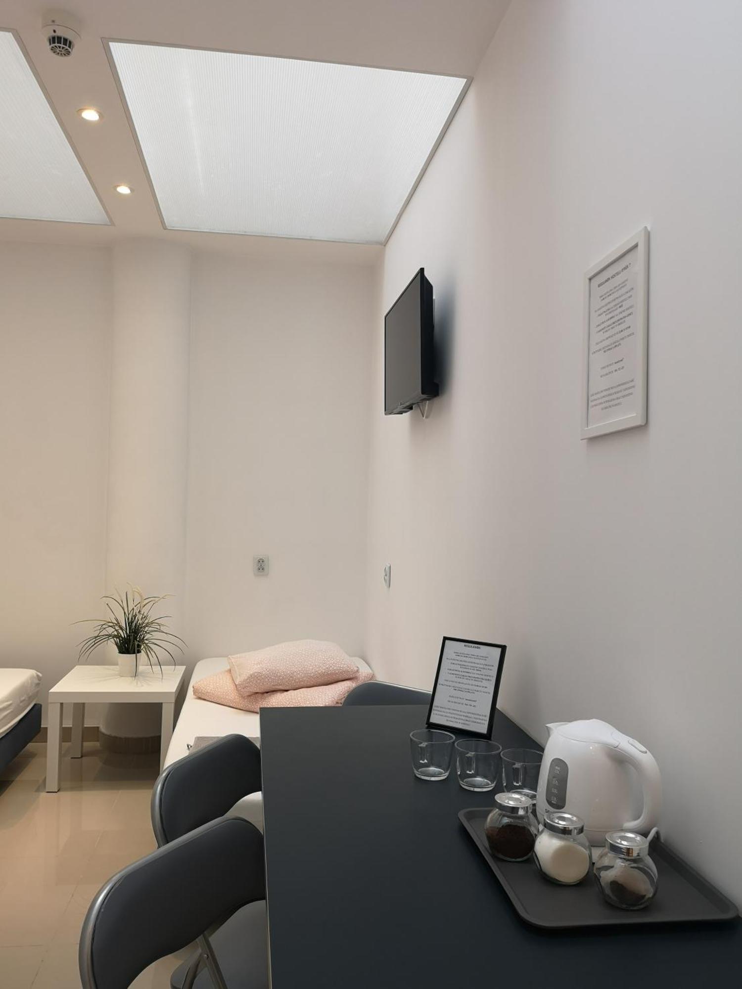 Hostel Kamienica Rynek 7 Катовице Екстериор снимка