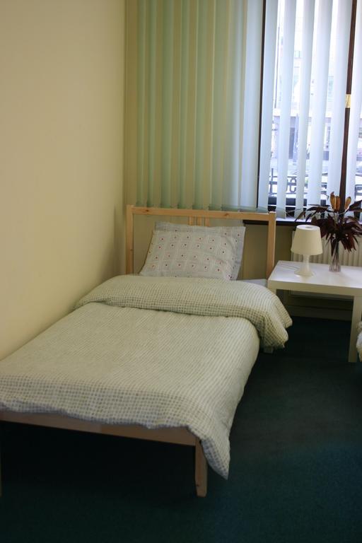 Hostel Kamienica Rynek 7 Катовице Стая снимка
