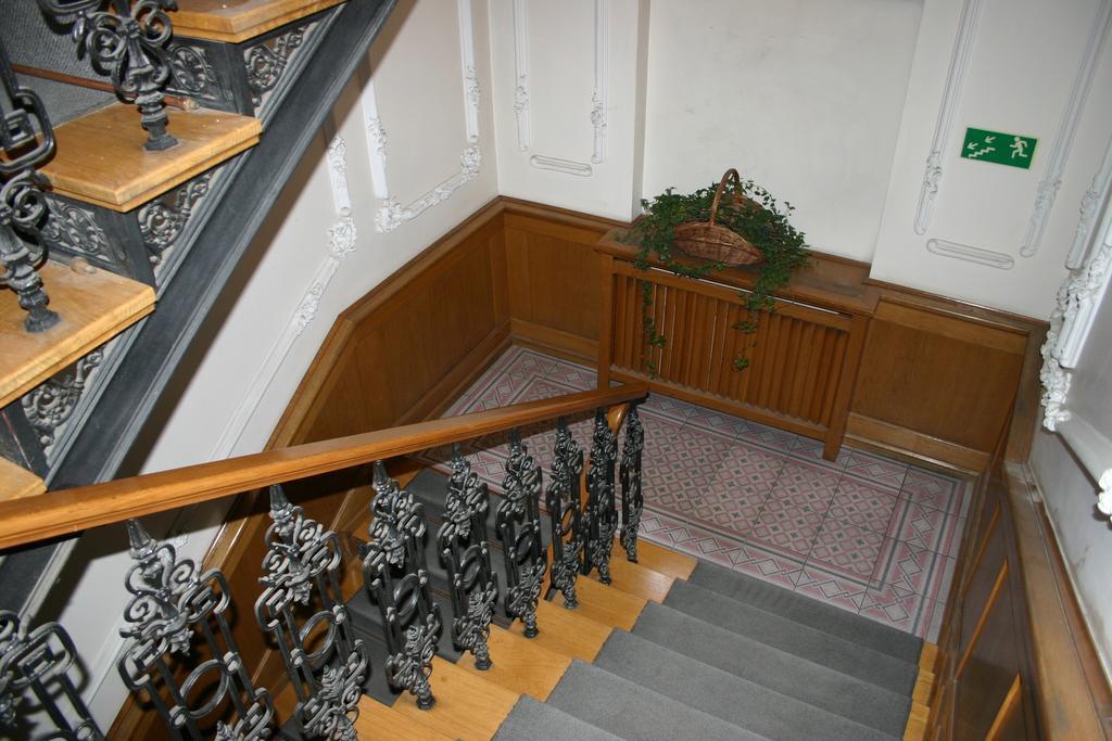 Hostel Kamienica Rynek 7 Катовице Екстериор снимка