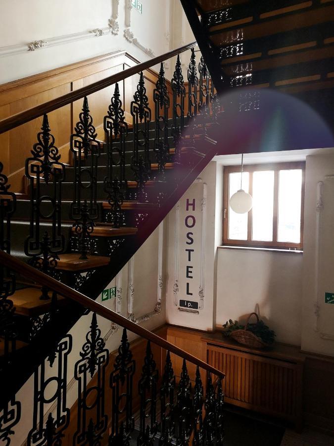 Hostel Kamienica Rynek 7 Катовице Екстериор снимка
